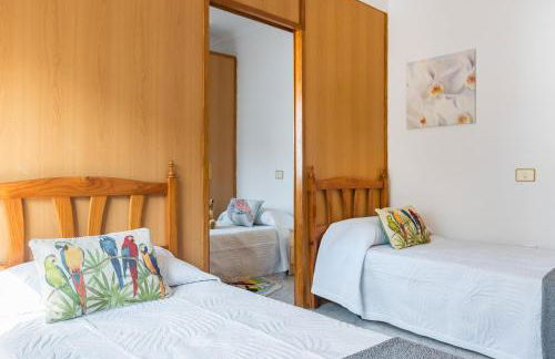 Apartment 3 bedrooms familieshi king routes WiFi - Foto 15