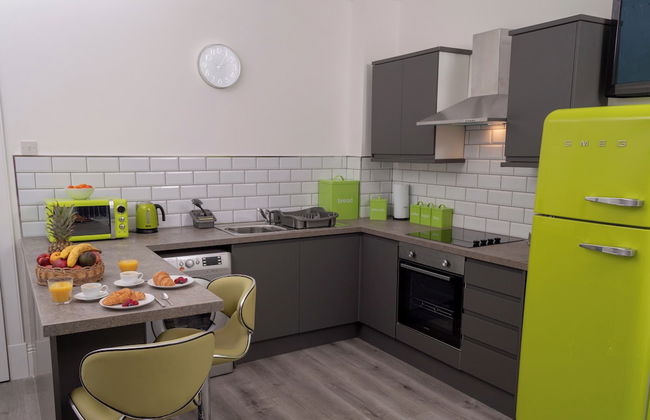 3-bedroom Apartment by Eden Project - Free Parking - Photo 11