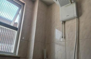 Apartamento aconchegante central com garagem - Foto 2