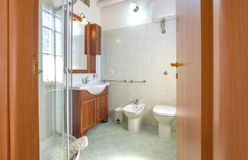 Nice Apartment In Villaurbana With Wifi - Foto 23