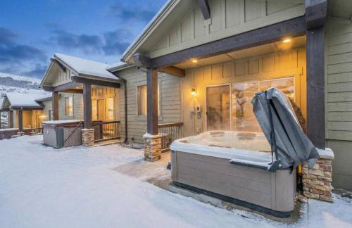 Black Rock Ridge Private Hot Tub & Views - Photo 41