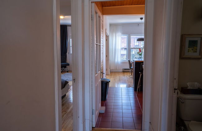 Stunning 2 Bedroom Apt! 3mins Walk From CDN Metro - Foto 38