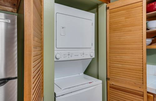 1 bedroom with a loft and hot tub cabin 45 minutes to Asheville - Foto 5