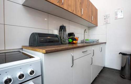 Serviceroom24 - Apartment 3 in Recklinghausen Hoch WLAN - Smart-TV - 24-7 Check-in und Küche - Foto 8