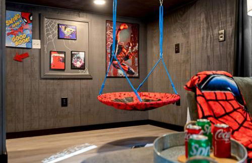 SpiderMan in SNP~FamilyGetaway~Arcade~HotTub~ESVE - Foto 46