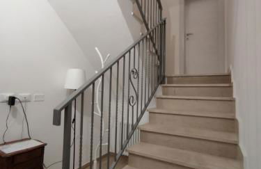 Grigio Perla Panigale, villetta con giardino, 3 camere, parcheggio privato fino 3 posti auto - Un oasi di tranquillità - Vicina all'Aeroporto, Unipol Arena e Fiera - Photo 46