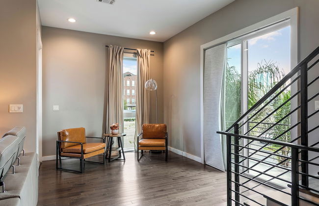 Magnificent 4 Bedroom Townhouse near Lafitte Greenway - Foto 32