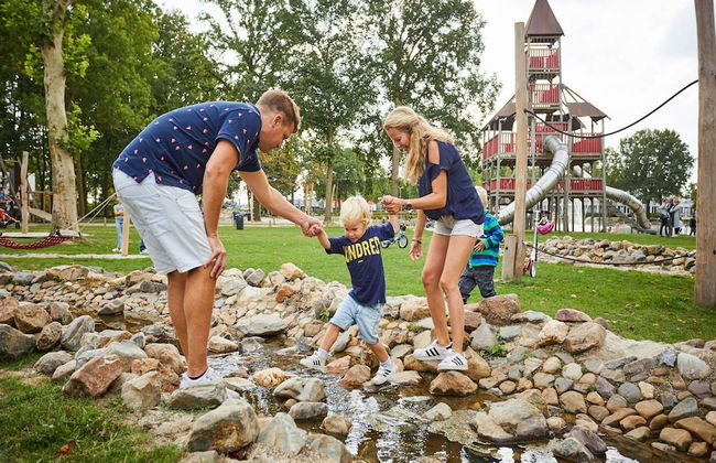 Stylish Villa With Fireplace in Limburg - Foto 30