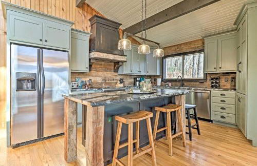5 Mi to Ski Sapphire Valley Cozy Retreat with Decks - Foto 8