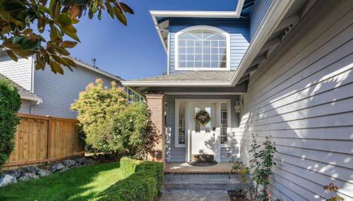 Kirkland Elegant 4B 2 5B Family Retreat with Designer Decor - Photo 2