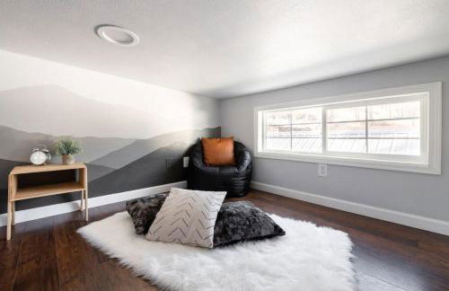 Rustic Escape Fireplace, BBQ Grill & Scenic Views - Foto 13