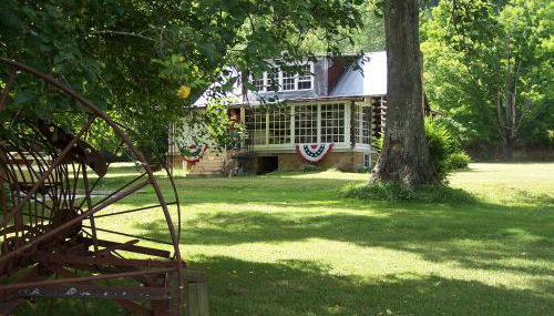 Historic cabin off I-77, views, antiques, Wi-fi, wonderful experience for 2! - Foto 4