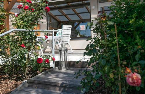 Rosengarten am Feldrand - Foto 11