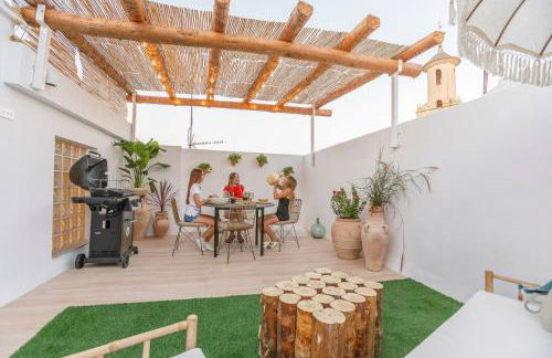 Casa Maruja Boutique con Gran Terraza junto al Balneario - Foto 1