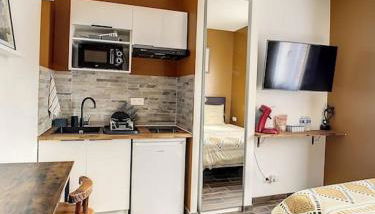 STUDIO GARE AMIENS TOUT ÉQUIPÉ NETFLIX WIFI 2PERS - Foto 3, stove, minibar