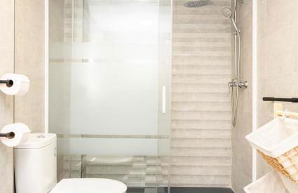 Ronda Suites 193 junto a hospitales y cerca centro con Parking Gratis - Foto 15