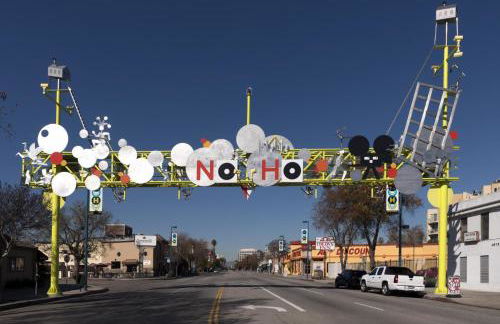 Dreamy Farmhouse in Studio City - Foto 2