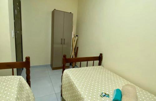 Casa completa com 2 quartos e garagem perto do aeroporto - Foto 10