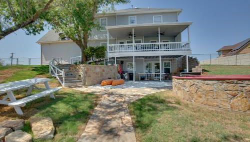 Game Room and Dock Waterfront Granbury Lake Retreat - Foto 2