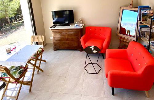 LE SEPT charmant studio aux portes des calanques - Photo 10