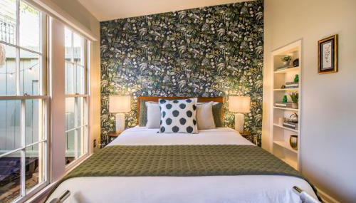 The Magnolia Retreat in Historic Savannah 1BR - Foto 1