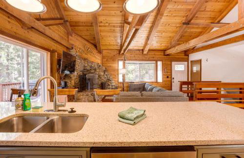 1 Mi to Heavenly Resort Cozy Home with Deck! - Photo 10