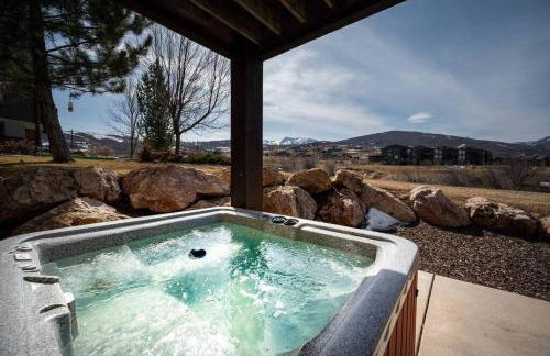 Snowbasin Lakehouse LS27 Ski Getaway Hot Tub - Foto 7
