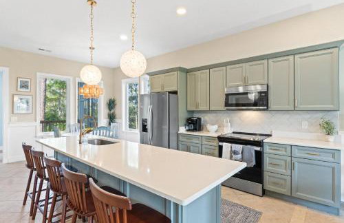 Luxury Renovated Bayview Home w/ Private Pool & Resort Amenities | St. George Island - Foto 16