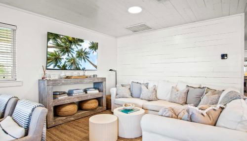 Comfy 3bdr Right in Town Sleeps 10 - Foto 2