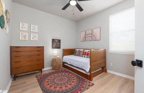 Blanco Lodge at Little Ranches 5 min to Square - Foto 24