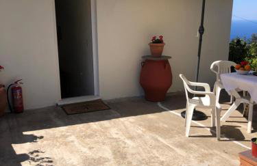 ARETI Sea View Mountain Cottage - Foto 40