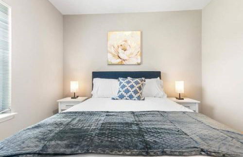 Luxe 1BR/1BA: Dive, Rest, Explore. Book Now! - Foto 35