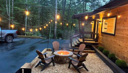 Modern Mountain Getaway with Hot Tub, Fire Pit - Foto 4