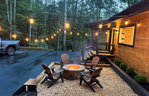 Modern Mountain Getaway with Hot Tub, Fire Pit - Foto 4