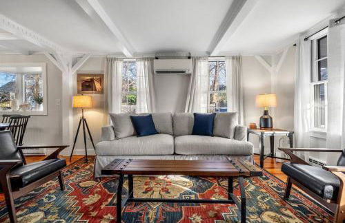 2BR Home|Downtown Rockport w/parking|Walk 2 Ocean - Foto 10