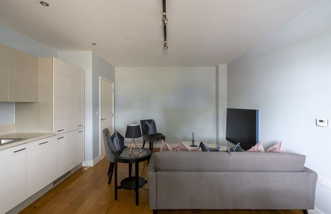 Luxurious Private One Bedroom Apartment - Foto 18