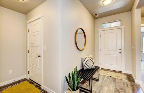 BRAND NEW 4-BDRM HOME Farmhouse at Grand Rapids - Foto 3