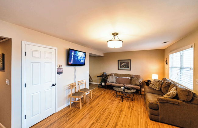 Osage Beach Getaway Lake Views Pet Friendly! - Photo 21