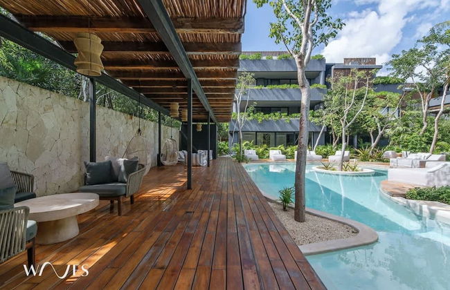 2BR w Private Pool - Steps Away From the Beach - Photo 32