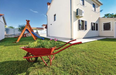 Three-Bedroom Holiday Home In Rebici - Foto 6