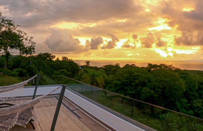 Luxury Hillside Estate at Nativa Resort by RedAwning - Foto 43