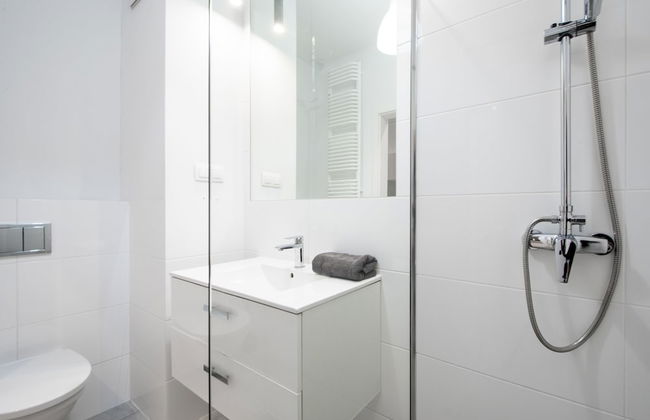 Warsaw Night Apartments MennicaResidence - Photo 24