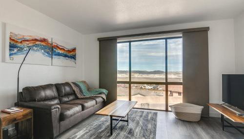 Lake Powell Views Adobe Townhome with Patio - Foto 4