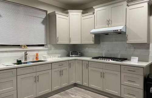 New! Modern Gated Summer Getaway Home - Foto 8