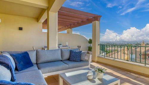 7 Boa Nova Immaculately Presented TWO Storey TOW - Foto 2