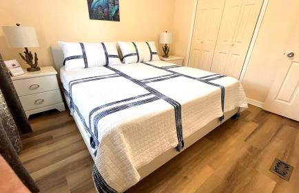 NEW Daytona Beach - Cozy Vacation Home with Saltwater Pool - Foto 25