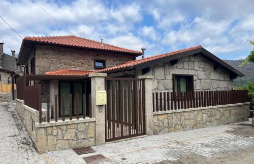 Cantinho da Cuca - Gerês - Foto 1