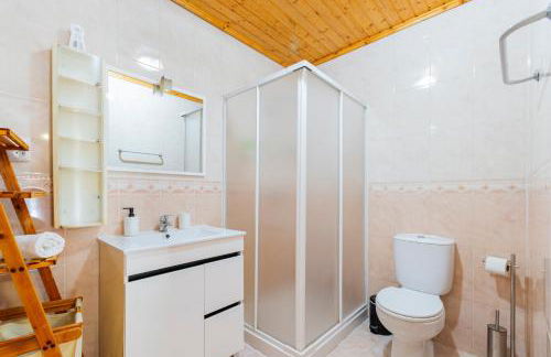 Casa Rústica T2 com Salamandra e Cozinha - Seia - Serra da Estrela - Casa do Loureiro II - Foto 12