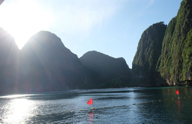 Phi Phi Island Early Bird de lancha - Foto 1