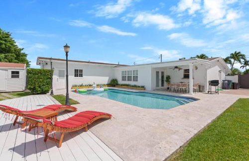 Casa Cabos - Fun in Miami - Pool BBQ - Fit 10 - Photo 16